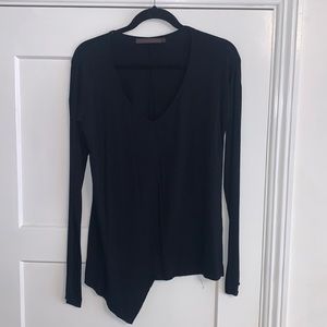 FEEL THE PIECE BLACK VNECK TEE SIZE XS/S